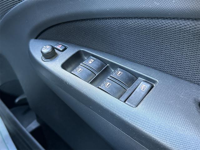 ムーヴ カスタム　Ｘ　ＳＡ　ナビ　衝突被害軽減システム　オートライト　ＬＥＤヘッドランプ　スマートキー　アイドリングストップ　電動格納ミラー　ベンチシート　ＣＶＴ　盗難防止システム　ＡＢＳ　ＥＳＣ　アルミホイール　衝突安全ボディ（9枚目）