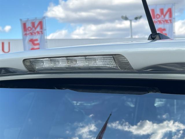 ムーヴ カスタム　Ｘ　ＳＡ　ナビ　衝突被害軽減システム　オートライト　ＬＥＤヘッドランプ　スマートキー　アイドリングストップ　電動格納ミラー　ベンチシート　ＣＶＴ　盗難防止システム　ＡＢＳ　ＥＳＣ　アルミホイール　衝突安全ボディ（27枚目）