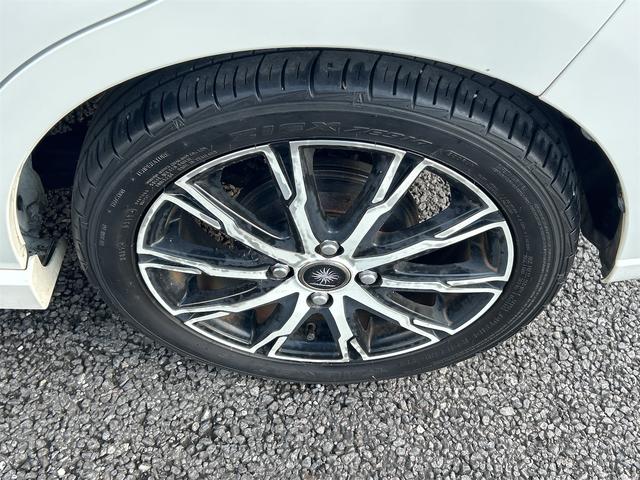 ムーヴ カスタム　Ｘ　ＳＡ　ナビ　衝突被害軽減システム　オートライト　ＬＥＤヘッドランプ　スマートキー　アイドリングストップ　電動格納ミラー　ベンチシート　ＣＶＴ　盗難防止システム　ＡＢＳ　ＥＳＣ　アルミホイール　衝突安全ボディ（32枚目）