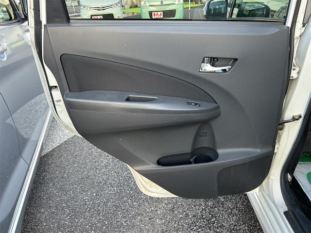 ムーヴ カスタム　Ｘ　ＳＡ　ナビ　衝突被害軽減システム　オートライト　ＬＥＤヘッドランプ　スマートキー　アイドリングストップ　電動格納ミラー　ベンチシート　ＣＶＴ　盗難防止システム　ＡＢＳ　ＥＳＣ　アルミホイール　衝突安全ボディ（34枚目）