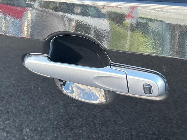 ムーヴ Ｘ　ＳＡＩＩ　バックカメラ　ナビ　ＴＶ　衝突被害軽減システム　オートライト　スマートキー　アイドリングストップ　電動格納ミラー　ベンチシート　ＣＶＴ　盗難防止システム　ＡＢＳ　ＥＳＣ　ＵＳＢ　アルミホイール（27枚目）