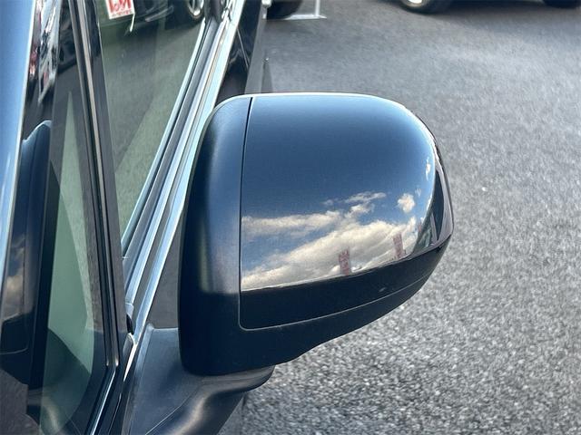 ムーヴ Ｘ　ＳＡＩＩ　バックカメラ　ナビ　ＴＶ　衝突被害軽減システム　オートライト　スマートキー　アイドリングストップ　電動格納ミラー　ベンチシート　ＣＶＴ　盗難防止システム　ＡＢＳ　ＥＳＣ　ＵＳＢ　アルミホイール（32枚目）