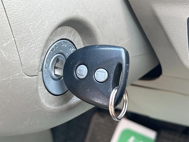 ���⌇�����Ȃ��A�C�e���ƂȂ����L�[���X�B�������t���Ă��܂��B���ڃL�[���������܂Ȃ��Ă��h�A�̎{���E�J�����o���܂��B�h�A���̃L�Y�h�~�ɂ��Ȃ�܂���