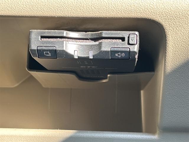 タント Ｘスペシャル　ドライブレコーダー　ＥＴＣ　キーレスエントリー　ベンチシート　ＣＶＴ　盗難防止システム　ＡＢＳ　ＣＤ　衝突安全ボディ　エアコン　パワーステアリング　パワーウィンドウ　運転席エアバッグ　助手席エアバッグ（7枚目）