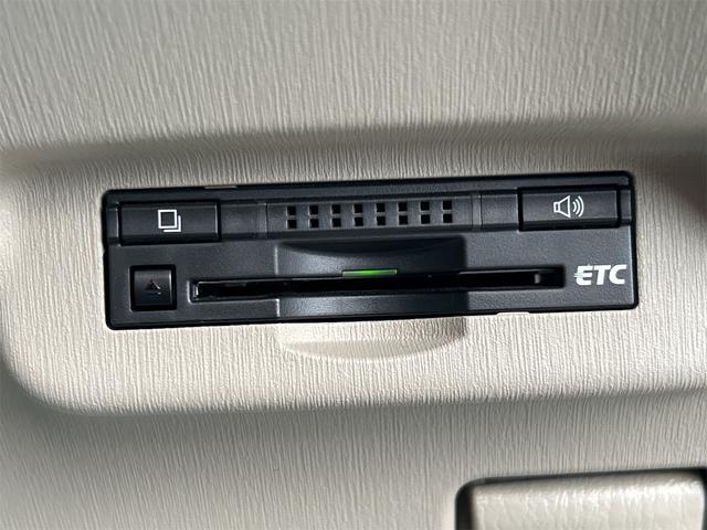 プリウス Ｓマイコーデ　ドライブレコーダー　ＥＴＣ　バックカメラ　ナビ　ＴＶ　アルミホイール　オートライト　ＨＩＤ　ＣＶＴ　スマートキー　電動格納ミラー　盗難防止システム　ＣＤ　Ｂｌｕｅｔｏｏｔｈ　衝突安全ボディ　ＡＢＳ（10枚目）