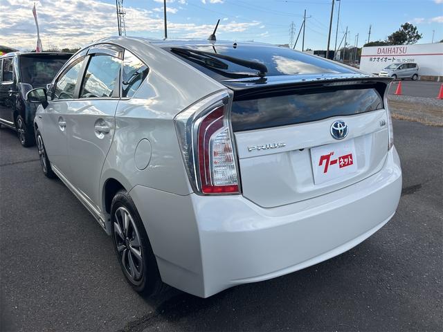 プリウス Ｓマイコーデ　ドライブレコーダー　ＥＴＣ　バックカメラ　ナビ　ＴＶ　アルミホイール　オートライト　ＨＩＤ　ＣＶＴ　スマートキー　電動格納ミラー　盗難防止システム　ＣＤ　Ｂｌｕｅｔｏｏｔｈ　衝突安全ボディ　ＡＢＳ（17枚目）