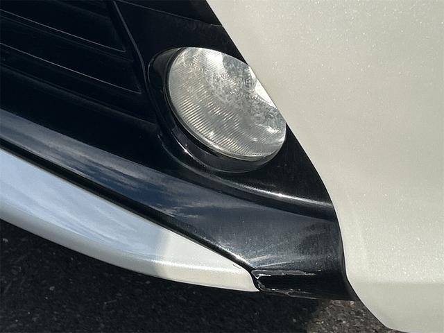 プリウス Ｓマイコーデ　ドライブレコーダー　ＥＴＣ　バックカメラ　ナビ　ＴＶ　アルミホイール　オートライト　ＨＩＤ　ＣＶＴ　スマートキー　電動格納ミラー　盗難防止システム　ＣＤ　Ｂｌｕｅｔｏｏｔｈ　衝突安全ボディ　ＡＢＳ（21枚目）