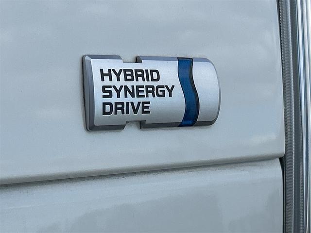 プリウス Ｓマイコーデ　ドライブレコーダー　ＥＴＣ　バックカメラ　ナビ　ＴＶ　アルミホイール　オートライト　ＨＩＤ　ＣＶＴ　スマートキー　電動格納ミラー　盗難防止システム　ＣＤ　Ｂｌｕｅｔｏｏｔｈ　衝突安全ボディ　ＡＢＳ（27枚目）