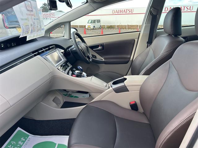 プリウス Ｓマイコーデ　ドライブレコーダー　ＥＴＣ　バックカメラ　ナビ　ＴＶ　アルミホイール　オートライト　ＨＩＤ　ＣＶＴ　スマートキー　電動格納ミラー　盗難防止システム　ＣＤ　Ｂｌｕｅｔｏｏｔｈ　衝突安全ボディ　ＡＢＳ（35枚目）