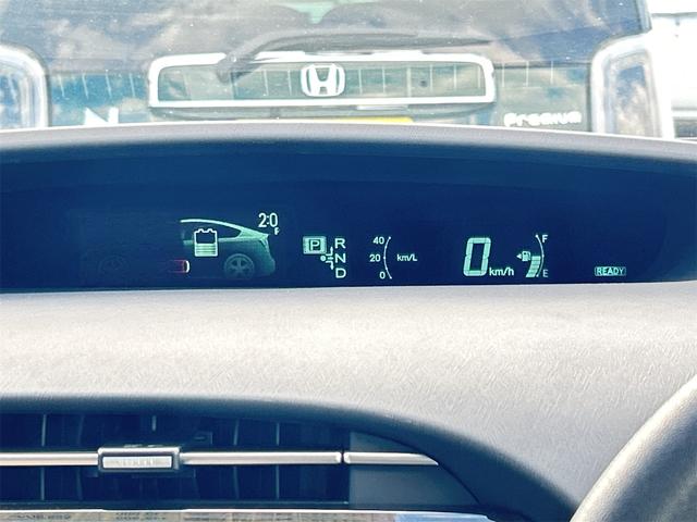プリウス Ｓマイコーデ　ドライブレコーダー　ＥＴＣ　バックカメラ　ナビ　ＴＶ　アルミホイール　オートライト　ＨＩＤ　ＣＶＴ　スマートキー　電動格納ミラー　盗難防止システム　ＣＤ　Ｂｌｕｅｔｏｏｔｈ　衝突安全ボディ　ＡＢＳ（38枚目）