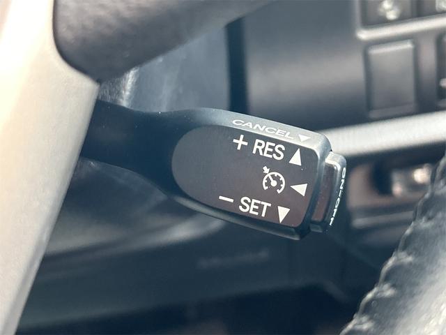 ヴォクシー ＺＳ　煌ＩＩ　ＥＴＣ　バックカメラ　ナビ　ＴＶ　オートクルーズコントロール　レーンアシスト　衝突被害軽減システム　両側電動スライドドア　オートマチックハイビーム　オートライト　ＬＥＤヘッドランプ（7枚目）