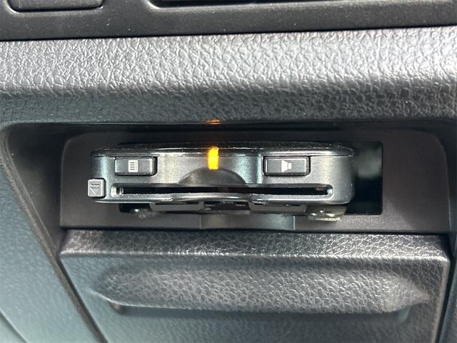 ヴォクシー ＺＳ　煌ＩＩ　ＥＴＣ　バックカメラ　ナビ　ＴＶ　オートクルーズコントロール　レーンアシスト　衝突被害軽減システム　両側電動スライドドア　オートマチックハイビーム　オートライト　ＬＥＤヘッドランプ（8枚目）