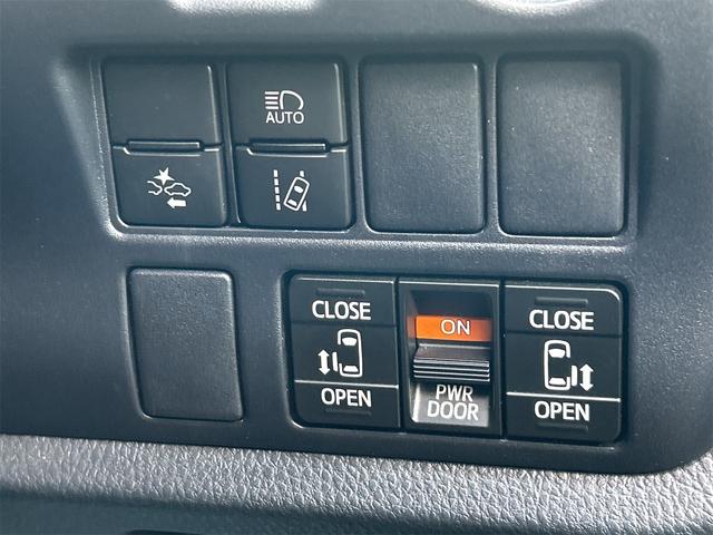 ヴォクシー ＺＳ　煌ＩＩ　ＥＴＣ　バックカメラ　ナビ　ＴＶ　オートクルーズコントロール　レーンアシスト　衝突被害軽減システム　両側電動スライドドア　オートマチックハイビーム　オートライト　ＬＥＤヘッドランプ（9枚目）