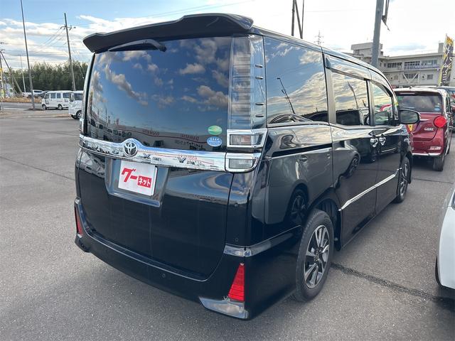 ヴォクシー ＺＳ　煌ＩＩ　ＥＴＣ　バックカメラ　ナビ　ＴＶ　オートクルーズコントロール　レーンアシスト　衝突被害軽減システム　両側電動スライドドア　オートマチックハイビーム　オートライト　ＬＥＤヘッドランプ（12枚目）