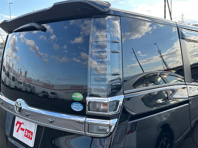 ヴォクシー ＺＳ　煌ＩＩ　ＥＴＣ　バックカメラ　ナビ　ＴＶ　オートクルーズコントロール　レーンアシスト　衝突被害軽減システム　両側電動スライドドア　オートマチックハイビーム　オートライト　ＬＥＤヘッドランプ（17枚目）