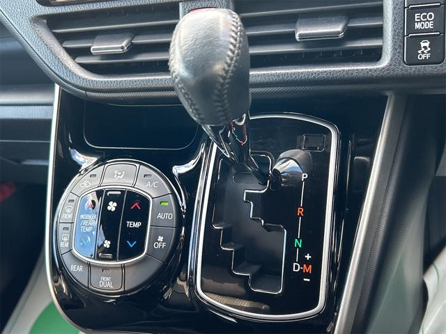 ヴォクシー ＺＳ　煌ＩＩ　ＥＴＣ　バックカメラ　ナビ　ＴＶ　オートクルーズコントロール　レーンアシスト　衝突被害軽減システム　両側電動スライドドア　オートマチックハイビーム　オートライト　ＬＥＤヘッドランプ（38枚目）