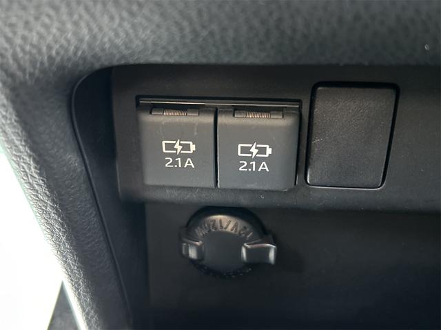 ヴォクシー ＺＳ　煌ＩＩ　ＥＴＣ　バックカメラ　ナビ　ＴＶ　オートクルーズコントロール　レーンアシスト　衝突被害軽減システム　両側電動スライドドア　オートマチックハイビーム　オートライト　ＬＥＤヘッドランプ（42枚目）