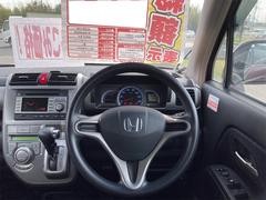 ご覧いただきありがとうございます♪気になったお車がありましたらお気軽にお電話をください♪ 3