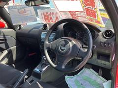 運転者にとっては日々使用することとなる運転席です。運転席が快適だと運転に集中することができますね。 2