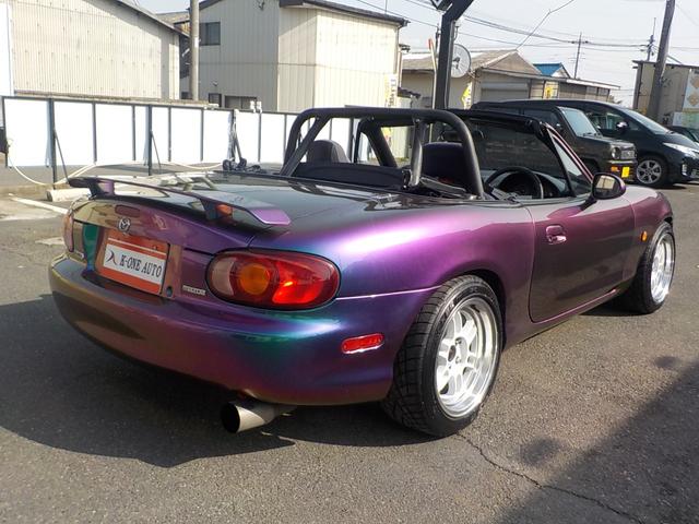 ロードスター 標準車　ＭＴ車　フル装備　ホロ張替済み　車高調　社外マフラー　ロールバー　社外エアクリ　ナルディステアリング　カーナビ　バックモニター　ドライブレコーダー　ＥＴＣ（6枚目）