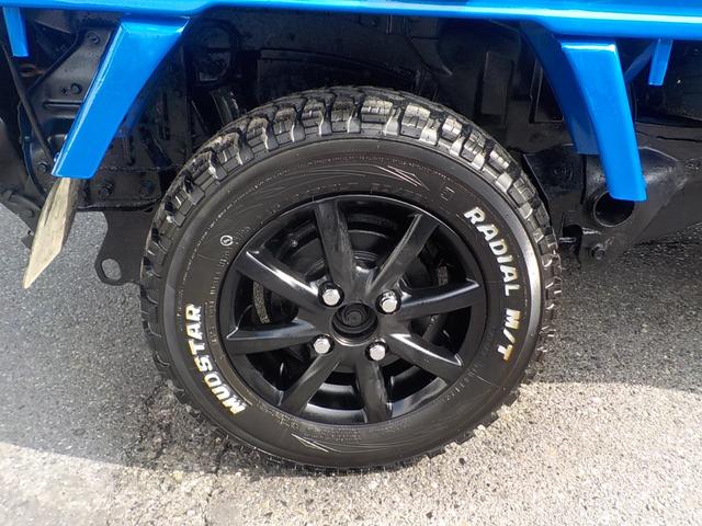 サンバートラック 　ＷＲブルーリミテッド特別仕様カラーオールペイント済み　４ＷＤ　オートマ　エアコン　パワステ　１２インチアルミホイール　新品マッドタイヤ　スバル製サンバー最終型（11枚目）