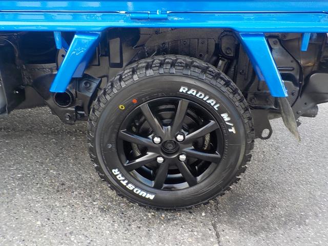 サンバートラック 　ＷＲブルーリミテッド特別仕様カラーオールペイント済み　４ＷＤ　オートマ　エアコン　パワステ　１２インチアルミホイール　新品マッドタイヤ　スバル製サンバー最終型（13枚目）