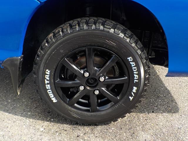 サンバートラック 　ＷＲブルーリミテッド特別仕様カラーオールペイント済み　４ＷＤ　オートマ　エアコン　パワステ　１２インチアルミホイール　新品マッドタイヤ　スバル製サンバー最終型（14枚目）