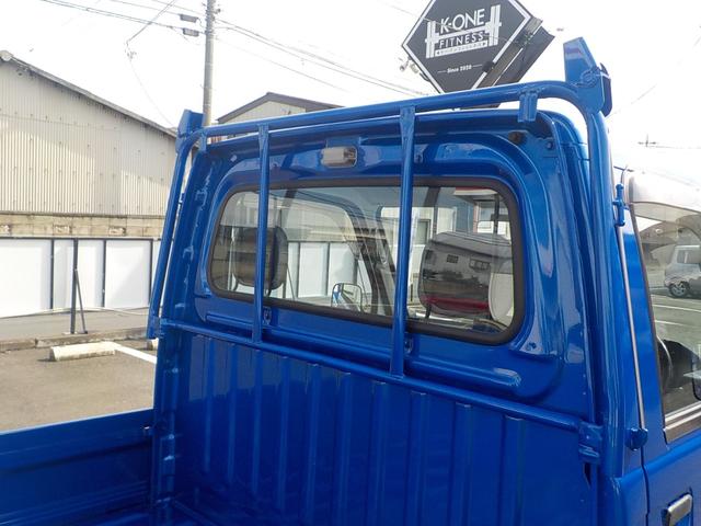 サンバートラック 　ＷＲブルーリミテッド特別仕様カラーオールペイント済み　４ＷＤ　オートマ　エアコン　パワステ　１２インチアルミホイール　新品マッドタイヤ　スバル製サンバー最終型（17枚目）