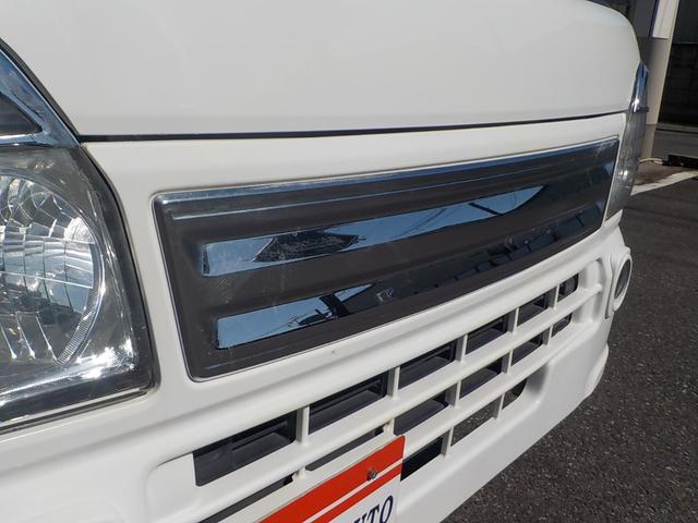 ミニキャブトラック Ｇ　２ＷＤ　５ＭＴ　エアコン　パワステ　パワーウィンドウ　エアバック　キーレス　集中ドアロック　フォグランプ　メッキパーツ　バックモニター　ゲートプロテクター　テールゲートチェーン（9枚目）