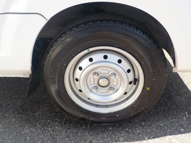 ミニキャブトラック Ｇ　２ＷＤ　５ＭＴ　エアコン　パワステ　パワーウィンドウ　エアバック　キーレス　集中ドアロック　フォグランプ　メッキパーツ　バックモニター　ゲートプロテクター　テールゲートチェーン（14枚目）