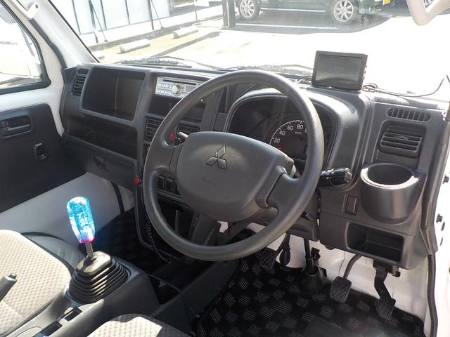 ミニキャブトラック Ｇ　２ＷＤ　５ＭＴ　エアコン　パワステ　パワーウィンドウ　エアバック　キーレス　集中ドアロック　フォグランプ　メッキパーツ　バックモニター　ゲートプロテクター　テールゲートチェーン（34枚目）