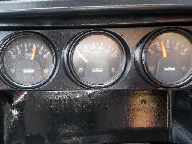 インプレッサ ＷＲＸ　ＳＴｉバージョンＩＩＩ　４ＷＤ　５ＭＴ　車高調　ロールバー　２６０キロスピードメーター　マフラー　ブーストコントローラー　ターボタイマー　追加メーター　１８インチヴォルクレーシングＳＥ３７　５１Ｅホワイトオールペイント済み（39枚目）