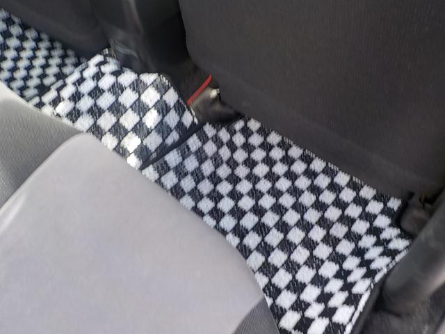 インプレッサ ＷＲＸ　ＳＴｉバージョンＩＩＩ　４ＷＤ　５ＭＴ　車高調　ロールバー　２６０キロスピードメーター　マフラー　ブーストコントローラー　ターボタイマー　追加メーター　１８インチヴォルクレーシングＳＥ３７　５１Ｅホワイトオールペイント済み（53枚目）