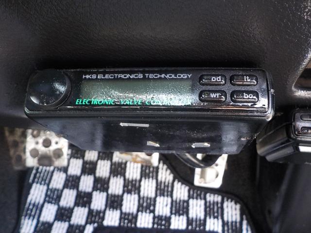 インプレッサ ＷＲＸ　ＳＴｉバージョンＩＩＩ　４ＷＤ　５ＭＴ　車高調　ロールバー　２６０キロスピードメーター　マフラー　ブーストコントローラー　ターボタイマー　追加メーター　１８インチヴォルクレーシングＳＥ３７　５１Ｅホワイトオールペイント済み（55枚目）