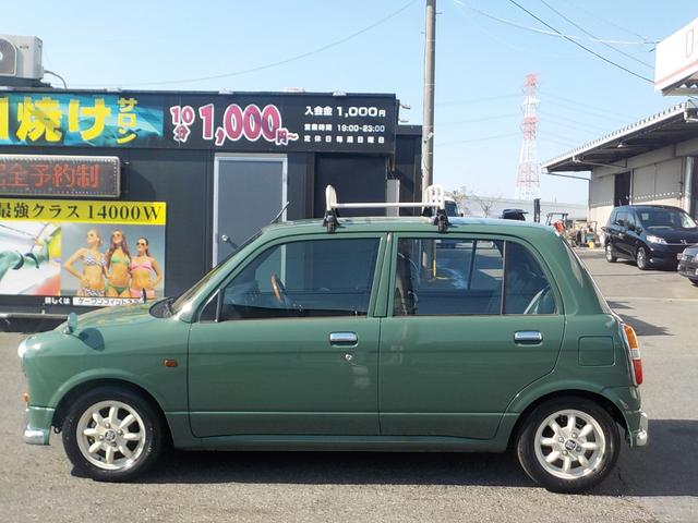 ミラジーノ ジーノ　２ＷＤ　オートマ　フル装備　純正ルーフキャリア　ヘッドライトバイザー　フェンダーミラー　シートカバー　社外フロントグリル・ウインカー・マフラー・フォグランプ　ＨＡＫアーモンドグリーンオールペイント済み（4枚目）