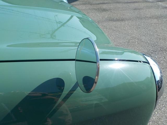 ミラジーノ ジーノ　２ＷＤ　オートマ　フル装備　純正ルーフキャリア　ヘッドライトバイザー　フェンダーミラー　シートカバー　社外フロントグリル・ウインカー・マフラー・フォグランプ　ＨＡＫアーモンドグリーンオールペイント済み（12枚目）