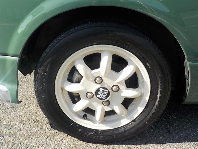 ミラジーノ ジーノ　２ＷＤ　オートマ　フル装備　純正ルーフキャリア　ヘッドライトバイザー　フェンダーミラー　シートカバー　社外フロントグリル・ウインカー・マフラー・フォグランプ　ＨＡＫアーモンドグリーンオールペイント済み（20枚目）