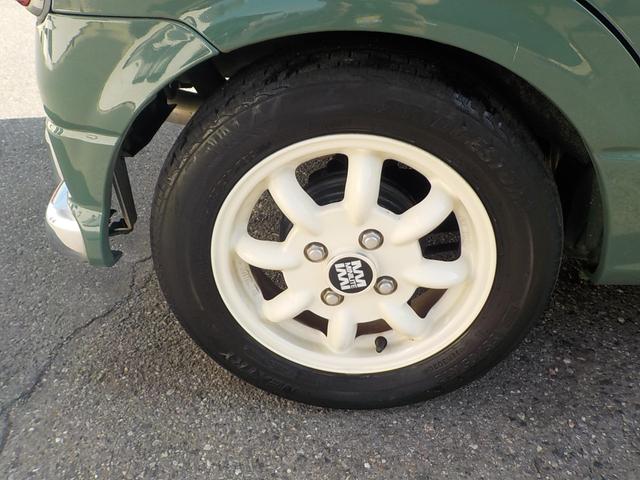 ミラジーノ ジーノ　２ＷＤ　オートマ　フル装備　純正ルーフキャリア　ヘッドライトバイザー　フェンダーミラー　シートカバー　社外フロントグリル・ウインカー・マフラー・フォグランプ　ＨＡＫアーモンドグリーンオールペイント済み（21枚目）