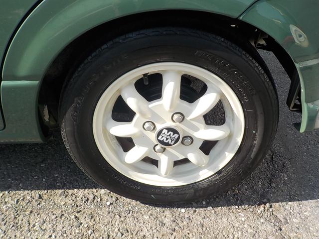 ミラジーノ ジーノ　２ＷＤ　オートマ　フル装備　純正ルーフキャリア　ヘッドライトバイザー　フェンダーミラー　シートカバー　社外フロントグリル・ウインカー・マフラー・フォグランプ　ＨＡＫアーモンドグリーンオールペイント済み（22枚目）