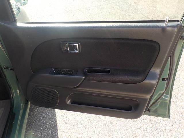 ミラジーノ ジーノ　２ＷＤ　オートマ　フル装備　純正ルーフキャリア　ヘッドライトバイザー　フェンダーミラー　シートカバー　社外フロントグリル・ウインカー・マフラー・フォグランプ　ＨＡＫアーモンドグリーンオールペイント済み（32枚目）