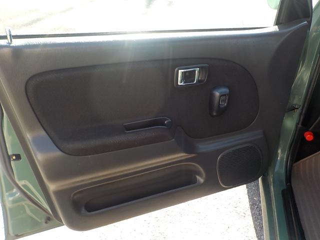 ミラジーノ ジーノ　２ＷＤ　オートマ　フル装備　純正ルーフキャリア　ヘッドライトバイザー　フェンダーミラー　シートカバー　社外フロントグリル・ウインカー・マフラー・フォグランプ　ＨＡＫアーモンドグリーンオールペイント済み（33枚目）