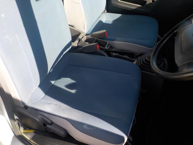 サンバートラック ＴＣ－ＳＣ　ハイルーフ　スーパーチャージャー　５ＭＴ　エアコン　パワステ　パワーウィンドウ　キーレス　集中ドアロック　エアバック　１２インチマッドタイヤ・アルミホイール　チタニウムフラシュマイカオールペイント済み（40枚目）