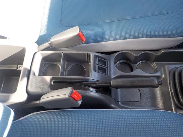 サンバートラック ＴＣ－ＳＣ　ハイルーフ　スーパーチャージャー　５ＭＴ　エアコン　パワステ　パワーウィンドウ　キーレス　集中ドアロック　エアバック　１２インチマッドタイヤ・アルミホイール　チタニウムフラシュマイカオールペイント済み（41枚目）