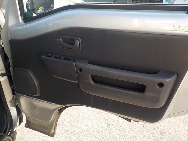 サンバートラック ＴＣ－ＳＣ　ハイルーフ　スーパーチャージャー　５ＭＴ　エアコン　パワステ　パワーウィンドウ　キーレス　集中ドアロック　エアバック　１２インチマッドタイヤ・アルミホイール　チタニウムフラシュマイカオールペイント済み（49枚目）