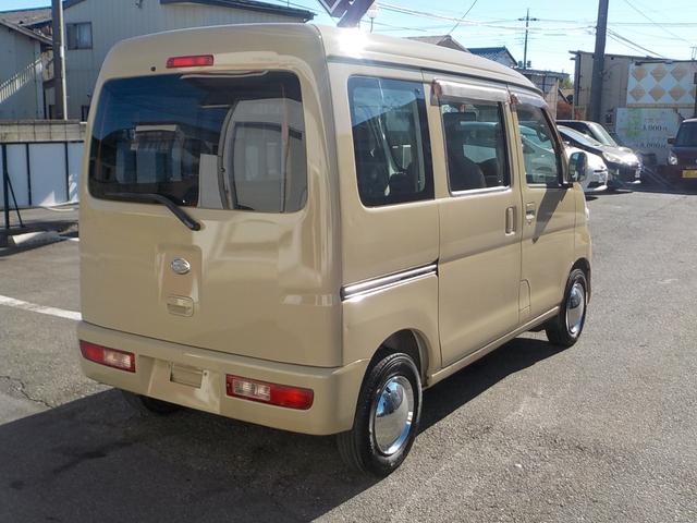 ハイゼットカーゴ スペシャル 2WD 5MT エアコン パワステ 新品12インチベンプラホイールキャップ ベージュオールペイント済み(5枚目)