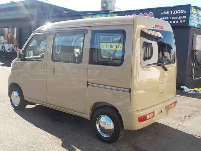 ハイゼットカーゴ スペシャル 2WD 5MT エアコン パワステ 新品12インチベンプラホイールキャップ ベージュオールペイント済み(6枚目)