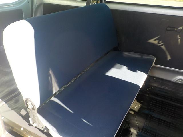 サンバーバン ＶＢ　２ＷＤ　オートマ　エアコン　パワステ　新品１２インチベンプラホイールキャップ　チタニウムフラシュマイカオールペイント済み（27枚目）