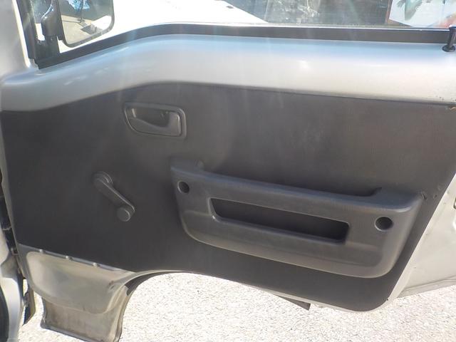 サンバーバン ＶＢ　２ＷＤ　オートマ　エアコン　パワステ　新品１２インチベンプラホイールキャップ　チタニウムフラシュマイカオールペイント済み（32枚目）