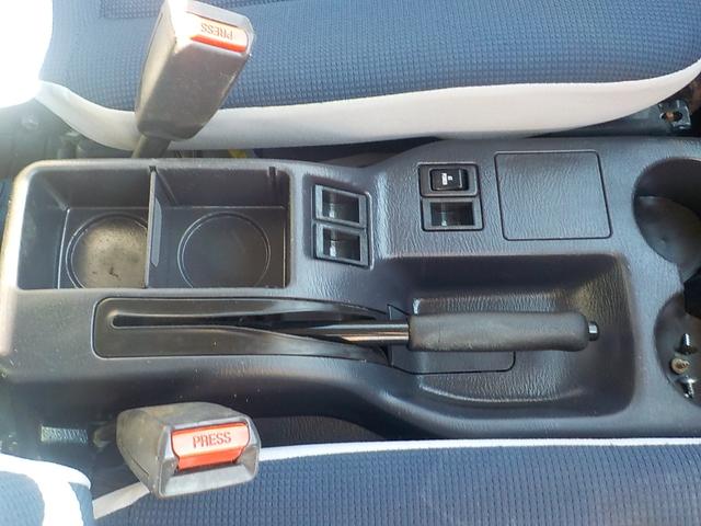 サンバーバン ＶＢ　２ＷＤ　オートマ　エアコン　パワステ　新品１２インチベンプラホイールキャップ　チタニウムフラシュマイカオールペイント済み（35枚目）