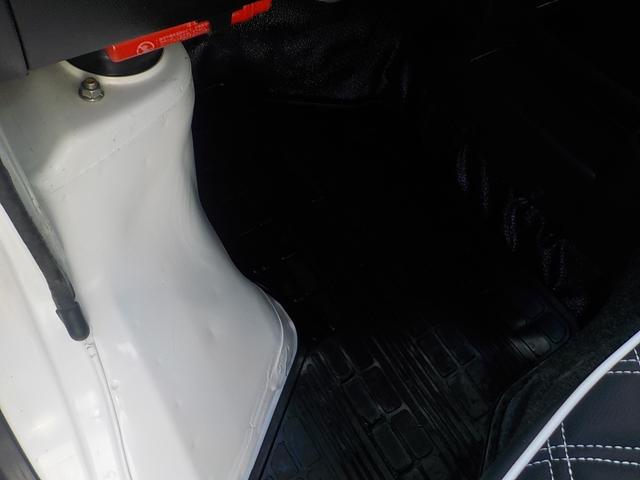 キャリイトラック KC 4WD エアコン パワステ オートマ 新品12インチベンプラホイールキャップ 新品革調シートカバー ミディアムグレーオールペイント済み(12枚目)